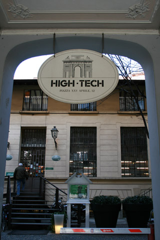 HIGH-TEC